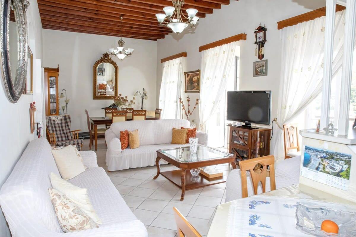 Neoclassical Splendor Unique Experience In Leros Panteli Zewnętrze zdjęcie